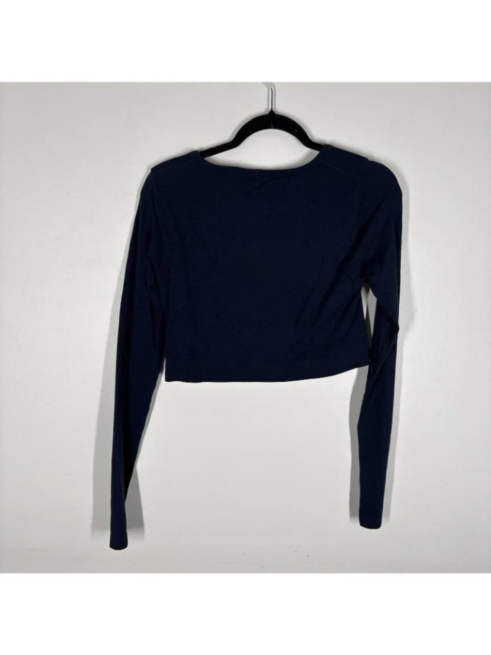Lululemon Women 10 True Navy Ribbed Ebb To Street Long Sleeve Cropped Top